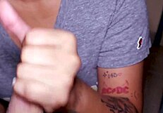 Frida Gives Sensual Blowjob Like A Pro!