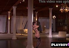 Beautiful big tits milf christine smith shows stunning naked and curvy body