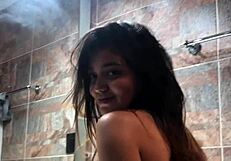 Boyfriend Licks Vagina After Shower Before Bed