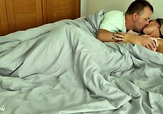 Amateur couple’s early morning romp ends with shaking orgasm and filled pussy