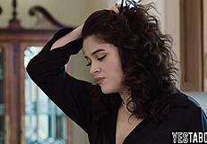 hung guy called by big ass latina milf to fix her laptop