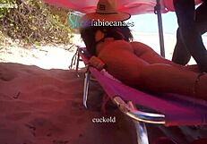 Ebano Faz Massagem Na Casada Em Plena Praia