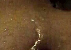 Piss in Bathtub Pissen in der Badewanne