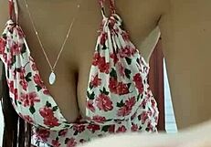 Novinha Gostosa Se Depilando with Sexy Tits Fucking