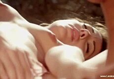 Beautiful kissing lesbian lust fun session