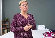 Sara duval, divorced, recovers with blowjobs and doggystyle