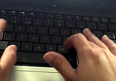 i masturbate watching this lesbian orgy, feeling so wet