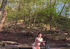 Κinky Πάσχα μου με ταπείνωση και BDSM οργασμούς στο δάσος