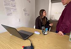 Ne mogu da verujem da varamo tvog muža, on je moj najbolji kučkin prijatelj