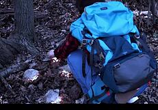 Valentina Nappi wandert und bekommt gefrorenen Fick von einheimischem Typ draußen