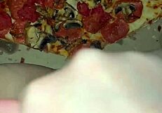 I masturbate on pizza, squirting for my arab fetish desires.
