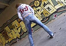 เฮ้ย ไวโอเล็ตโชว์น้ำแตกพุ่งกลางแจ้งกล้าได้ไง