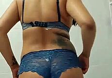 Crazy Girlfriend Flashes And Masturbates For You