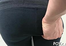 Jovencita legal 18+ explora secretos del sexo caliente