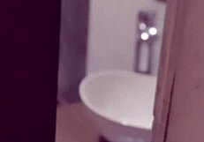 la vigilo y terminamos follando en pov creampie