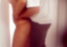 Real Pizza Delivery Guy Caught on Hidden Cam - Wow!