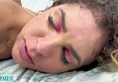 Meu marido corninho foi trabalhar e meu amante arrebentou o meu cuziho!