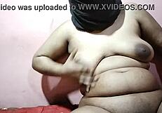 Indian stripper performs for the crowd