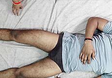 Bhabhi Pinki chupa polla de su devar y se folla