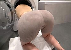 stepson bangs stepmom stuck in washing machine with raw creampie finish