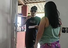 i'm shocked, esposa does everything the cop wants to save her husband from arrest