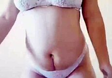 aurora estelar invites you to undress 😘