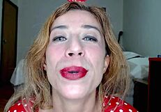 Fumando Y Mostrando La Buceta