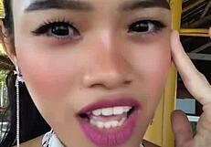 Beauty, show off that huge dildo!