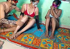 हाॅट सेक्सी गर्लफ्रेंड और बिबि कि एकसाथ देसी हाॅट र्थि सम चुदाई