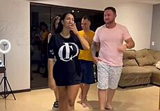 recebemos um casal de amigos que estava querendo come�ar no swing queriam fazer troca de casal