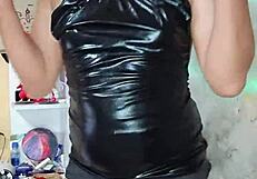 Transsexual Dances Sexually And Hotly