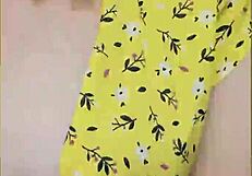 Wifey flashes big tits in car!