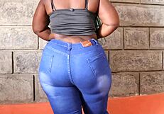 Super thick young bbw jennifer bumbum craves hard fucking