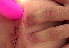 hey, watch me suck this huge cock like a pro, wanna see more?