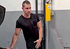 His car broke down but he lucked out with Latina tattoo