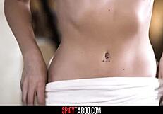 Blonde Nympho Milf Seduces Sex Therapist!