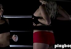 Stunning curvy babes posing in the gym