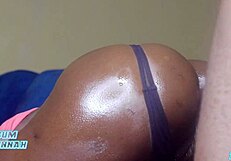 مونة الجميلة السوداء نيك مؤخرة وإنزال مجموعة