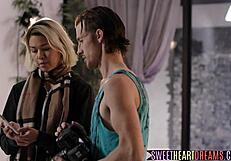 Bigtits Lez Fingering And Licking Babes Pussy