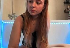 She Goes Crazy Masturbating In The Shower On Webcam