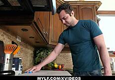 Stepmom thanks helpful stepson with a wild Colombian hardcore session.