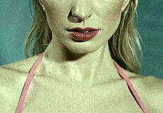 Those lips are so fetish-worthy! Babe teases!