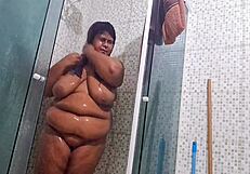 Stepmom Squirt Video!