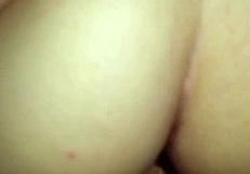 Σύζυγος πηδιέται σκυλάρικα σε σπιτικό bbw σκηνή 😏