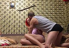 Kızıl Rus kızı ev yapımı anal sikişi