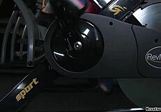 健身女同，在健身房肛交拳交疼吗？