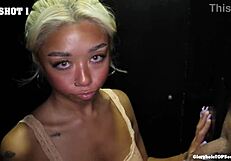 Gloryholetopsecrets Com - Fuck Me Gia Youre Back for a Third Time