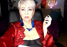 زوجتي الناضجة الرائعة تصبح عاهرة ويب كام في حفلة مجموعة مجنونة