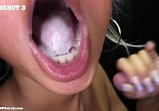 Gloryholetopsecrets Com - Fuck Me Gia Youre Back for a Third Time
