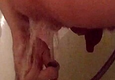 I masturbate my hemorrhoidal anus with hot water!